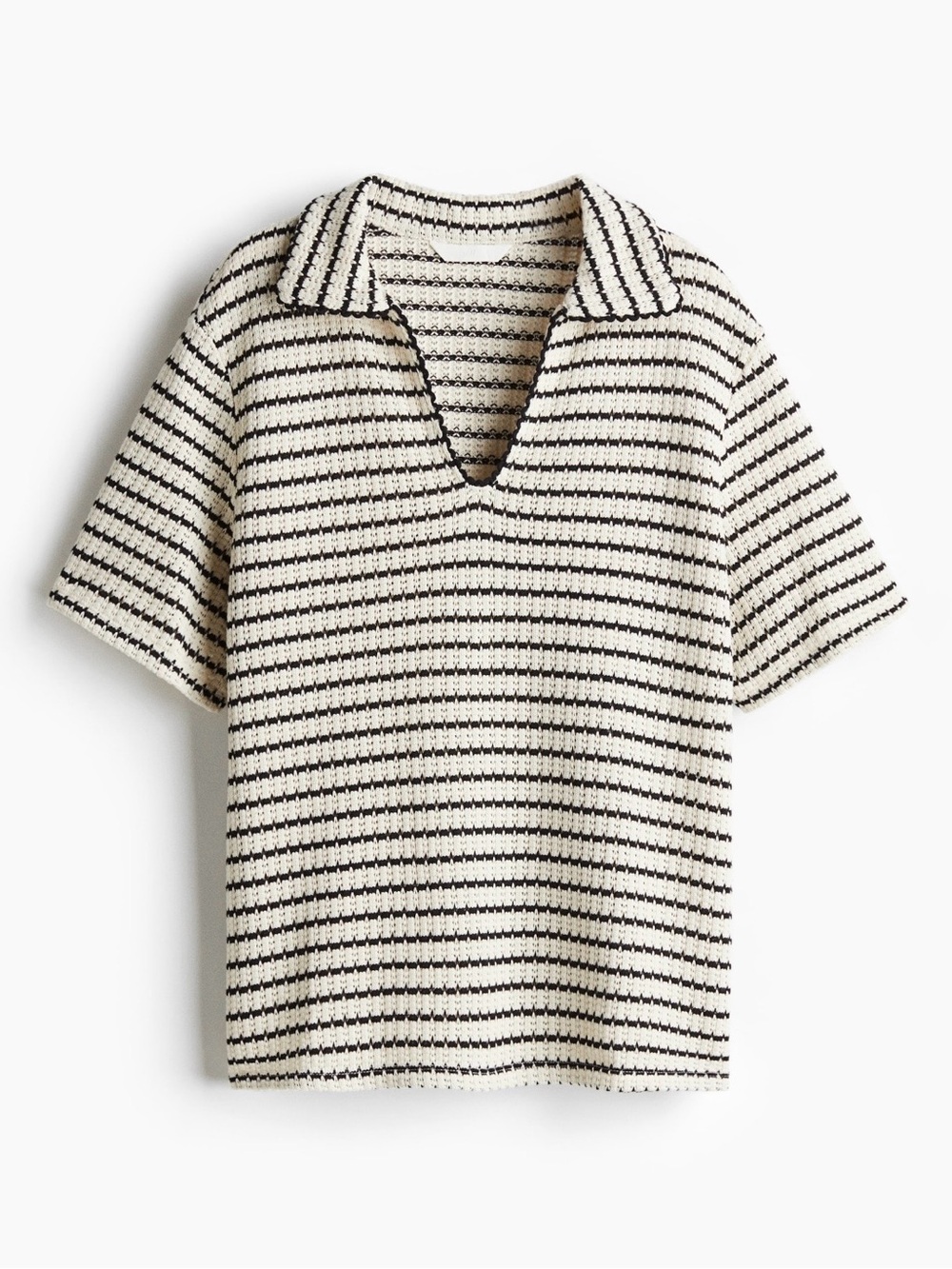 Excellent condition H&M white and black stipes shirt! Size S